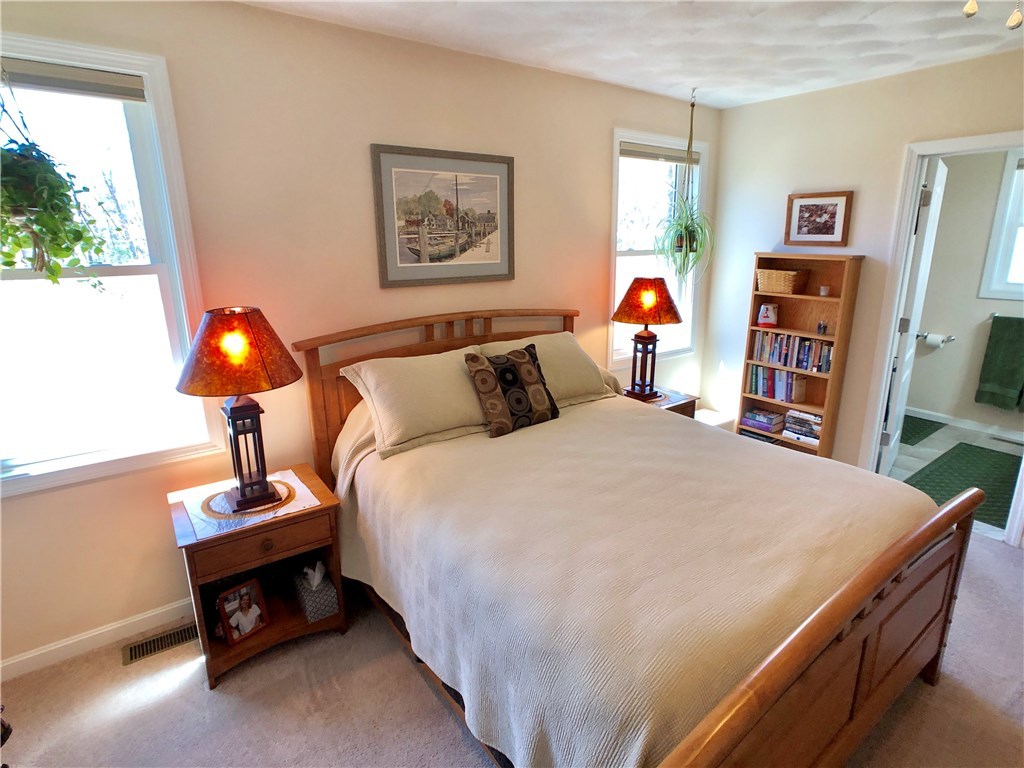 46 Hopkinton Hill Road Hopkinton, RI 02832 - Photo 10 of 26