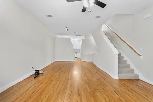 $220,000 | 8715 Meadowcroft Drive, Unit 201, Houston, TX 77063