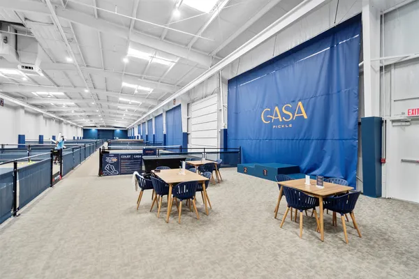 $220,000 | 8715 Meadowcroft Drive, Unit 201, Houston, TX 77063