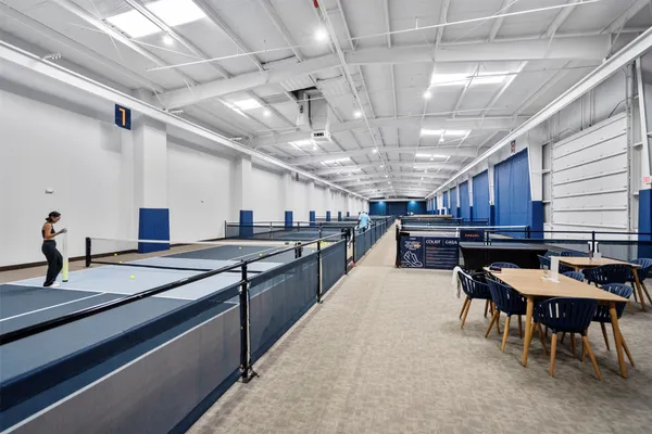 $220,000 | 8715 Meadowcroft Drive, Unit 201, Houston, TX 77063