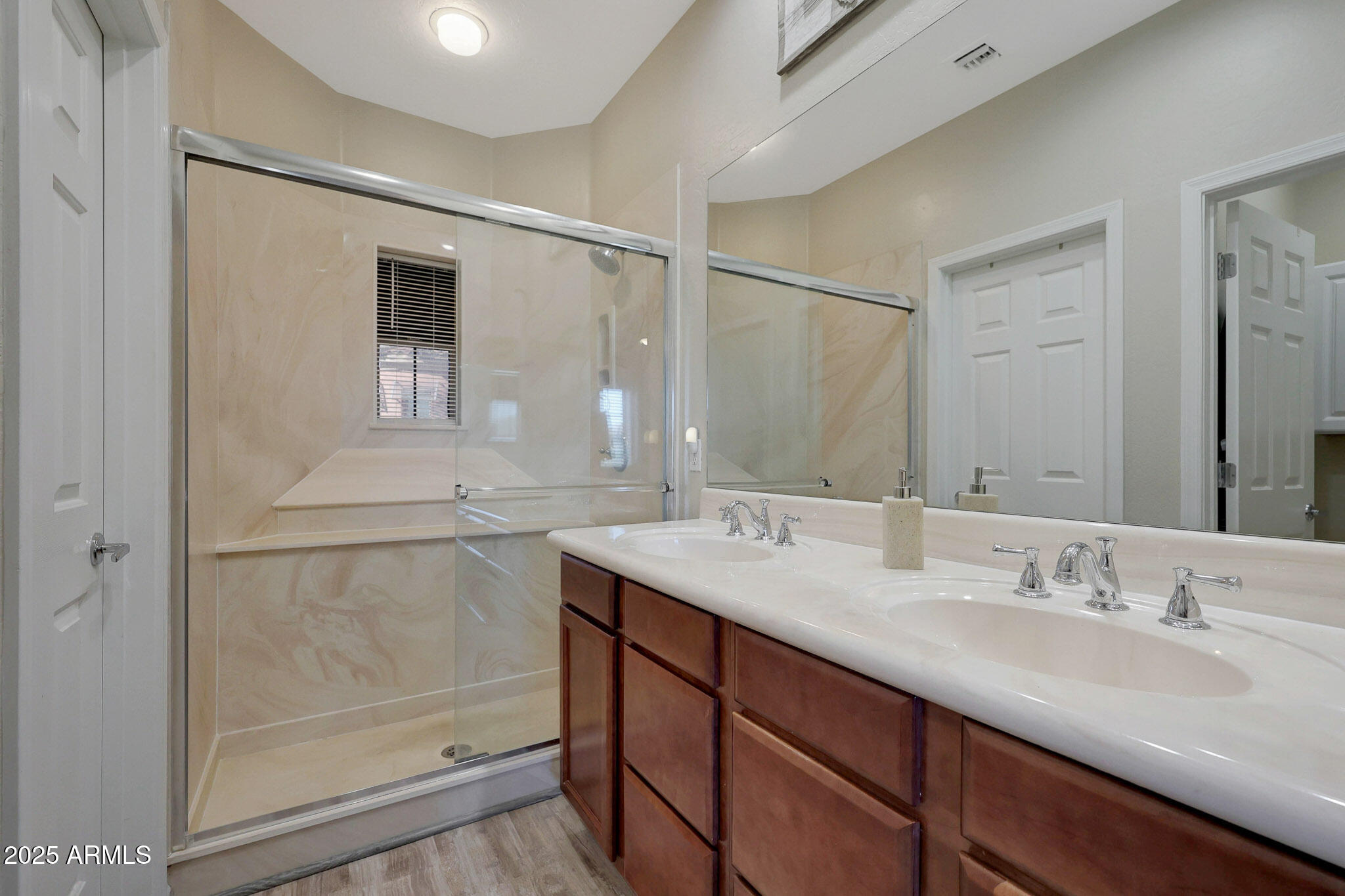 3935 East Rough Rider Road, Unit 1055 Phoenix, AZ 85050 - Photo 13 of 36 Primary Bathroom