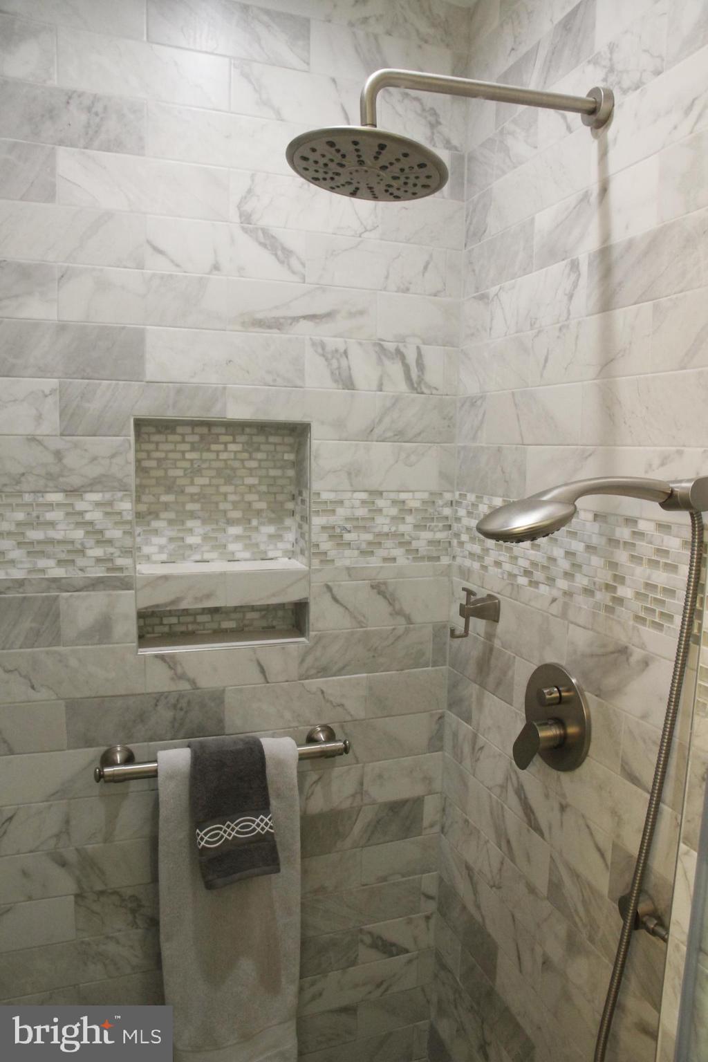 1018 McCeney Avenue Silver Spring, MD 20901 - Photo 38 of 62 Main Level Bathroom