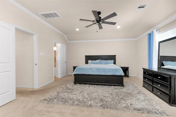 $2,000 | 1604 Hickory Burl Lane, Conroe, TX 77301
