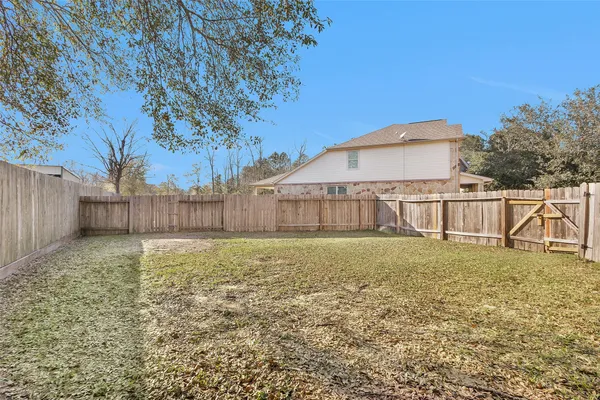 $2,000 | 1604 Hickory Burl Lane, Conroe, TX 77301