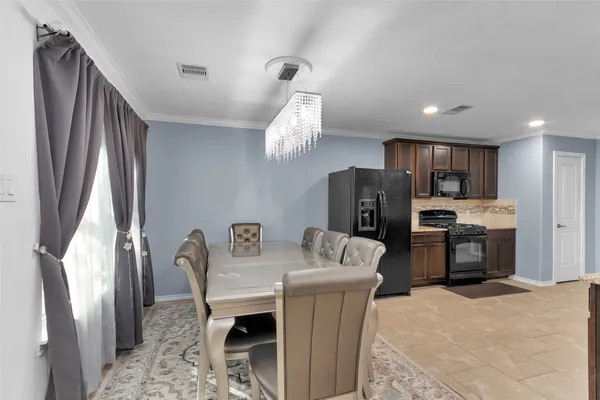 $2,000 | 1604 Hickory Burl Lane, Conroe, TX 77301