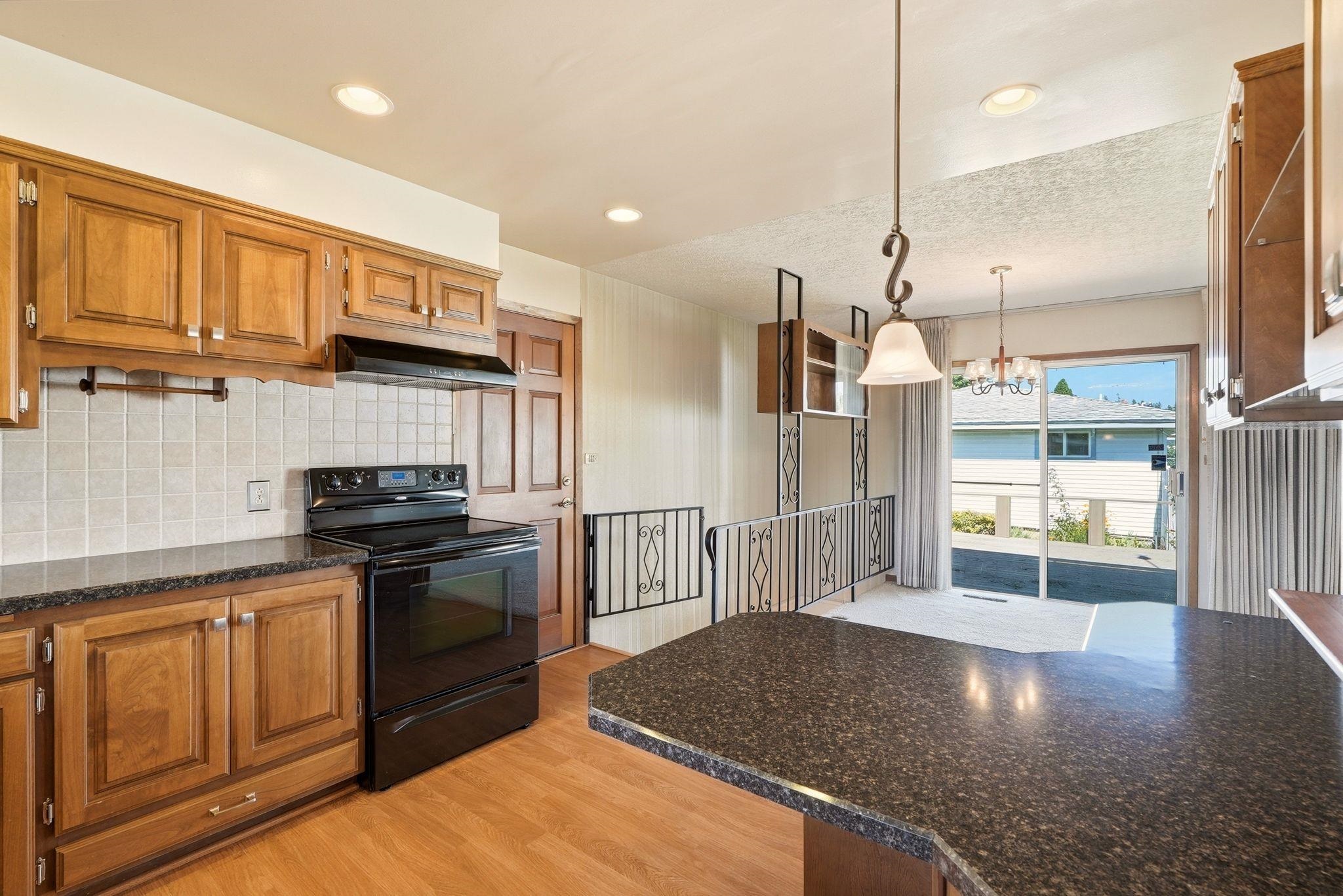 6414 North Fleming Street Spokane, WA 99208 - Photo 12 of 37