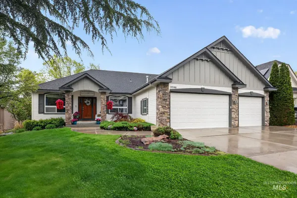 $915,000 | 2598 East Greenbrook Drive, Eagle, ID 83616