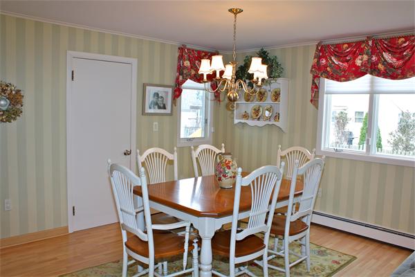 4 Dean Road Marblehead, MA 01945 - Photo 11 of 30