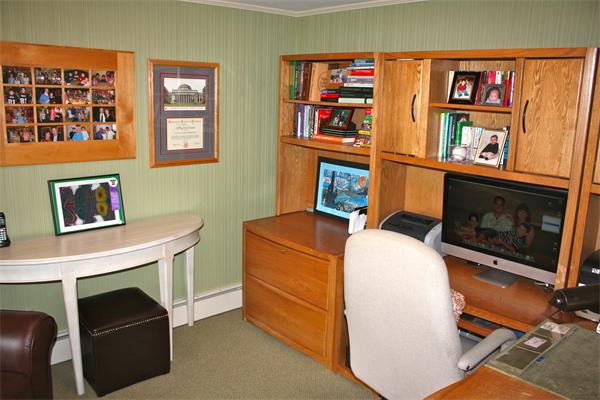 4 Dean Road Marblehead, MA 01945 - Photo 13 of 30