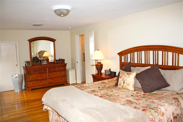 4 Dean Road Marblehead, MA 01945 - Photo 21 of 30