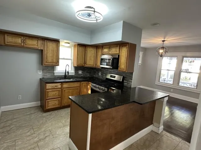 $339,900 | 42 Francis Avenue, Hamden, CT 06517