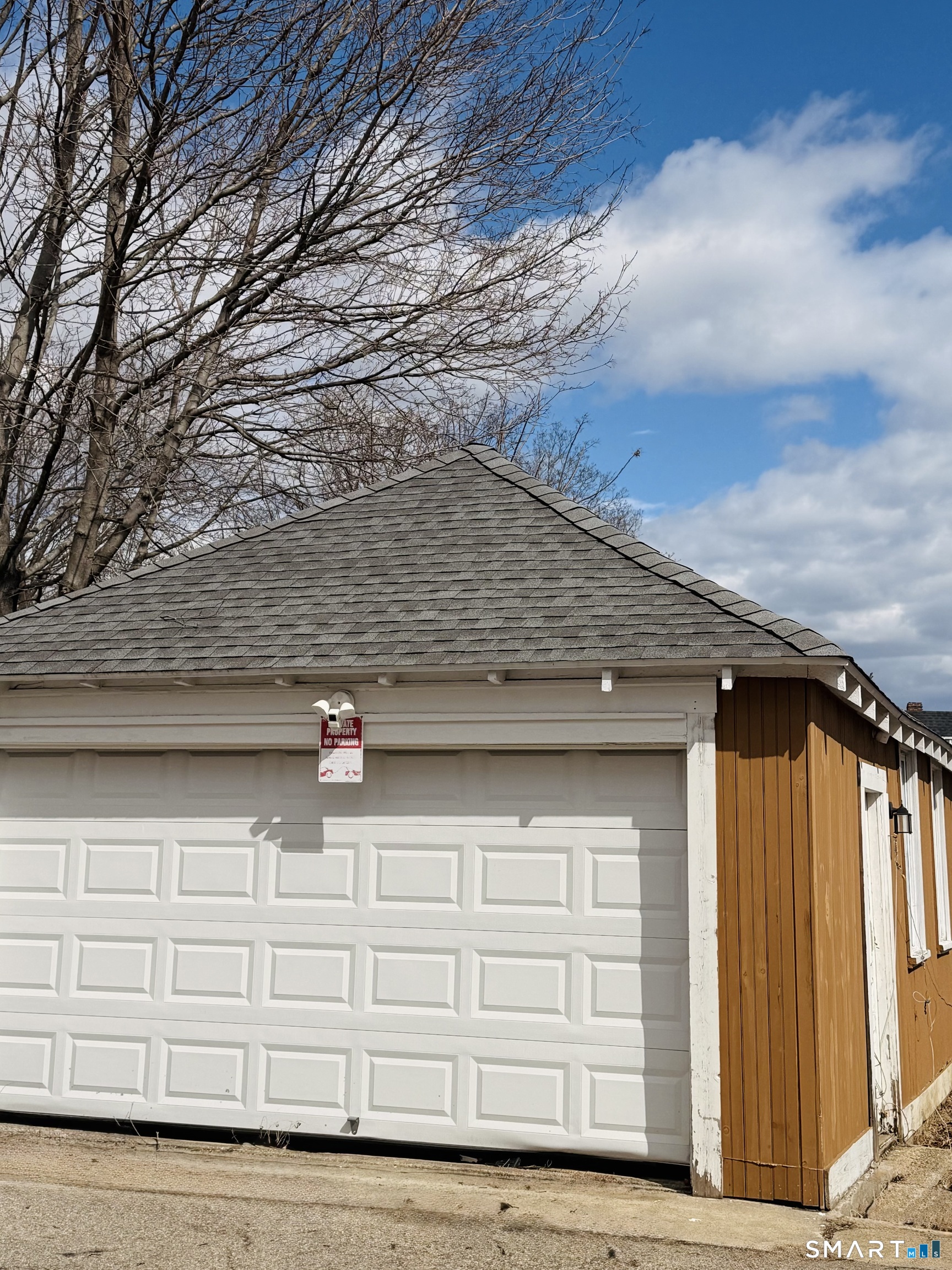 93 Ocean Avenue New London, CT 06320 - Photo 11 of 44