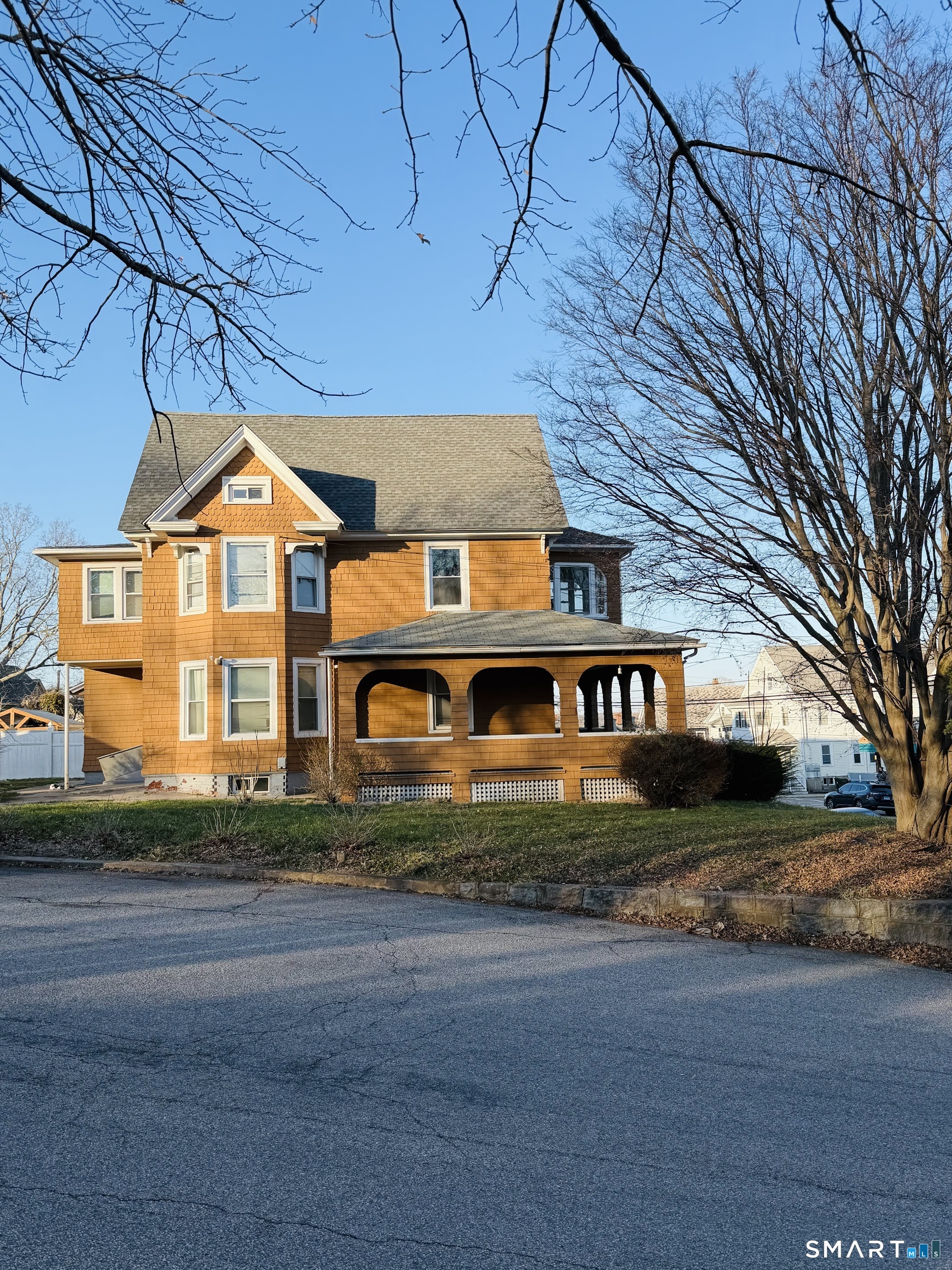 93 Ocean Avenue New London, CT 06320 - Photo 12 of 44