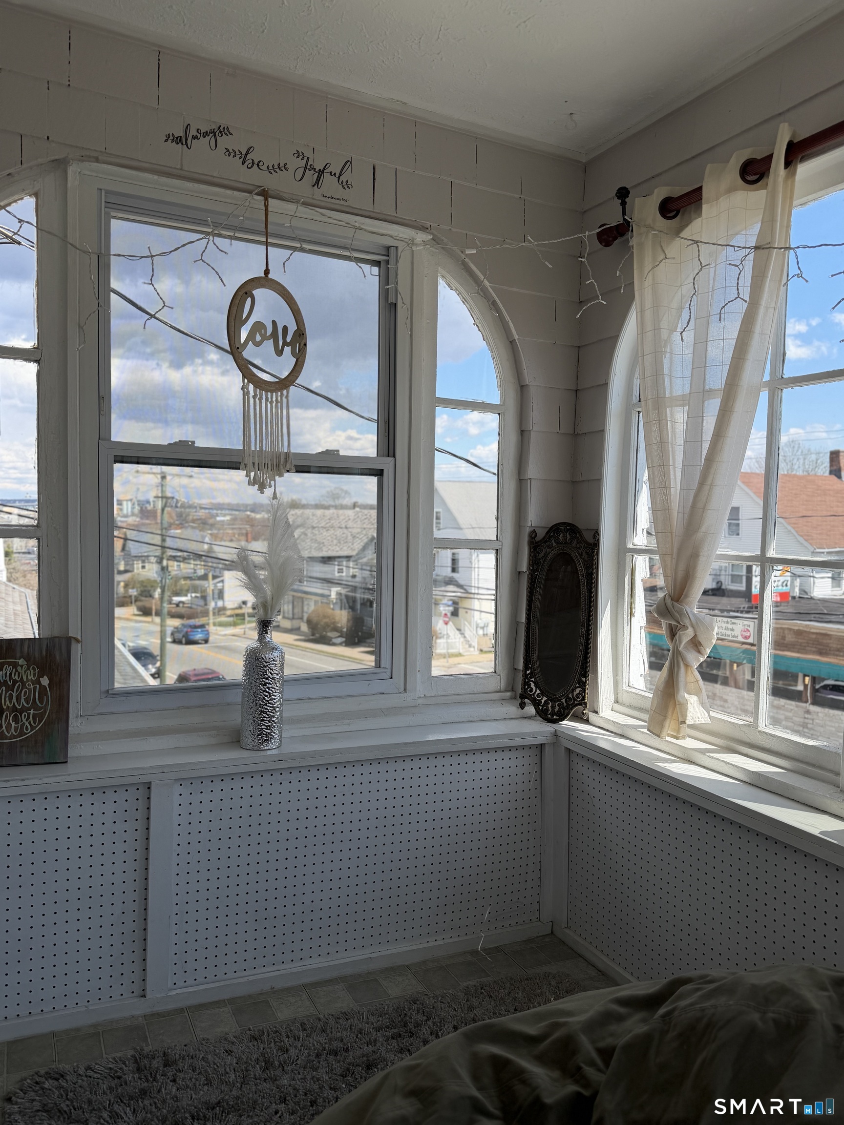 93 Ocean Avenue New London, CT 06320 - Photo 35 of 44