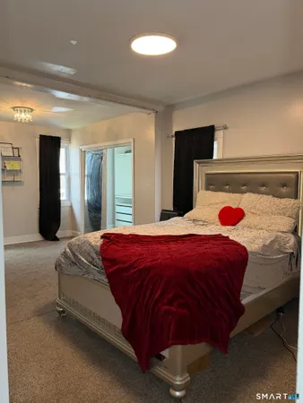 $385,900 | 93 Ocean Avenue, New London, CT 06320