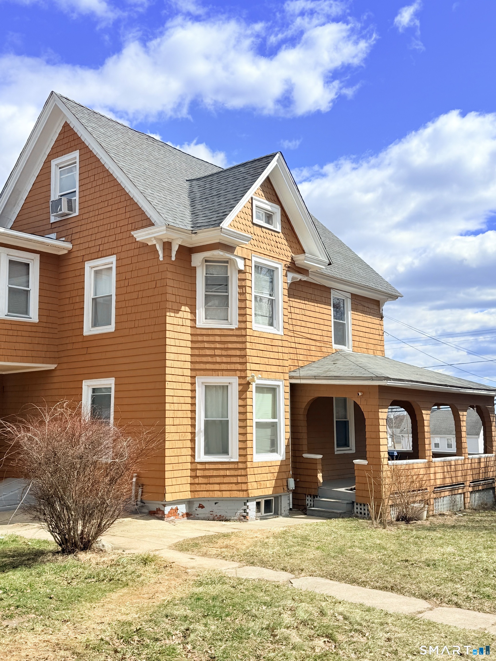 93 Ocean Avenue New London, CT 06320 - Photo 4 of 44