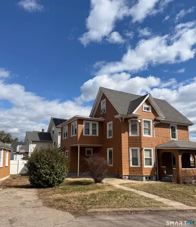 $385,900 | 93 Ocean Avenue, New London, CT 06320