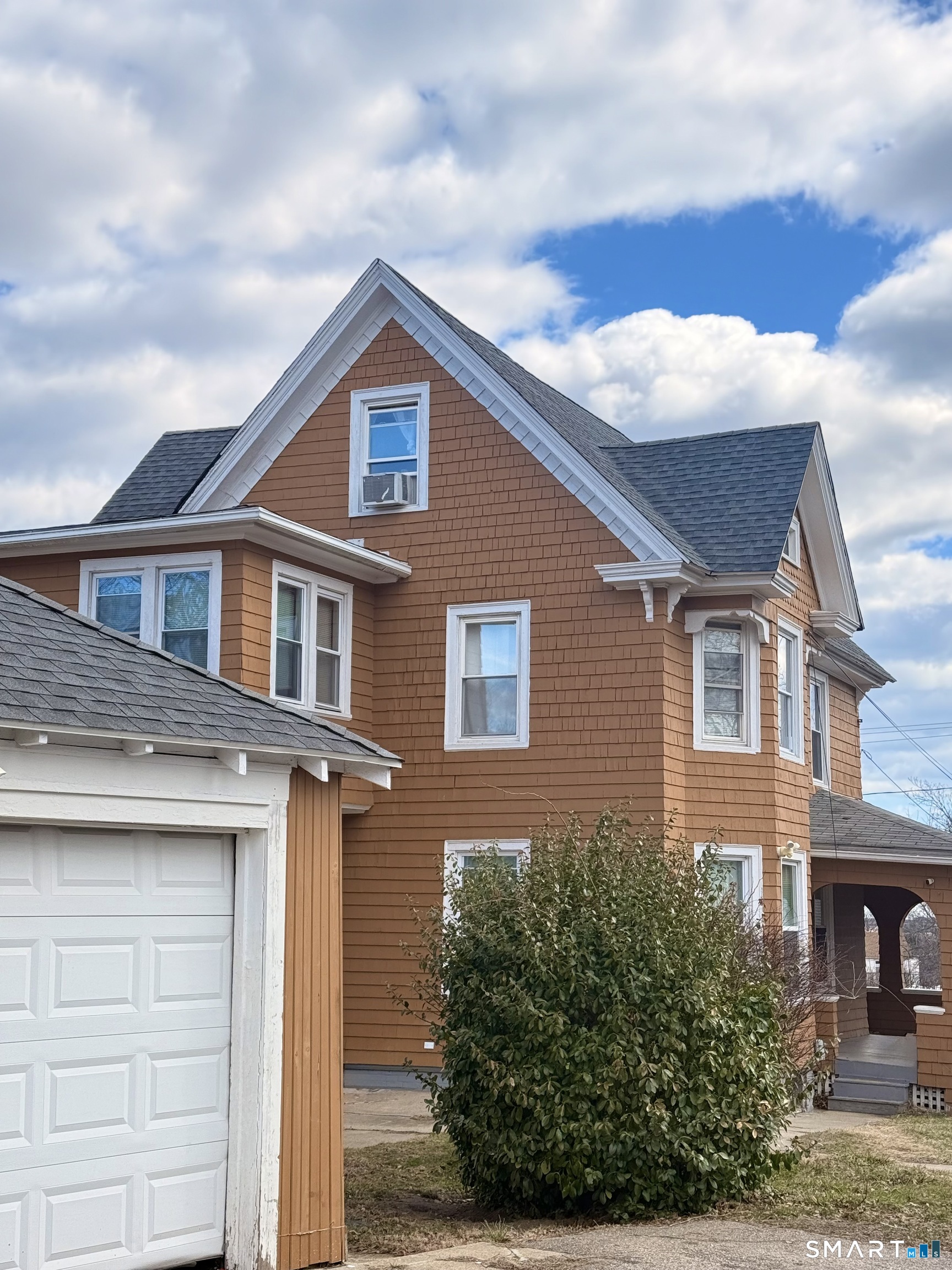 93 Ocean Avenue New London, CT 06320 - Photo 8 of 44