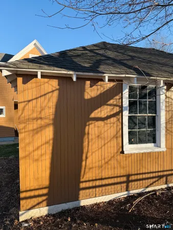 $385,900 | 93 Ocean Avenue, New London, CT 06320