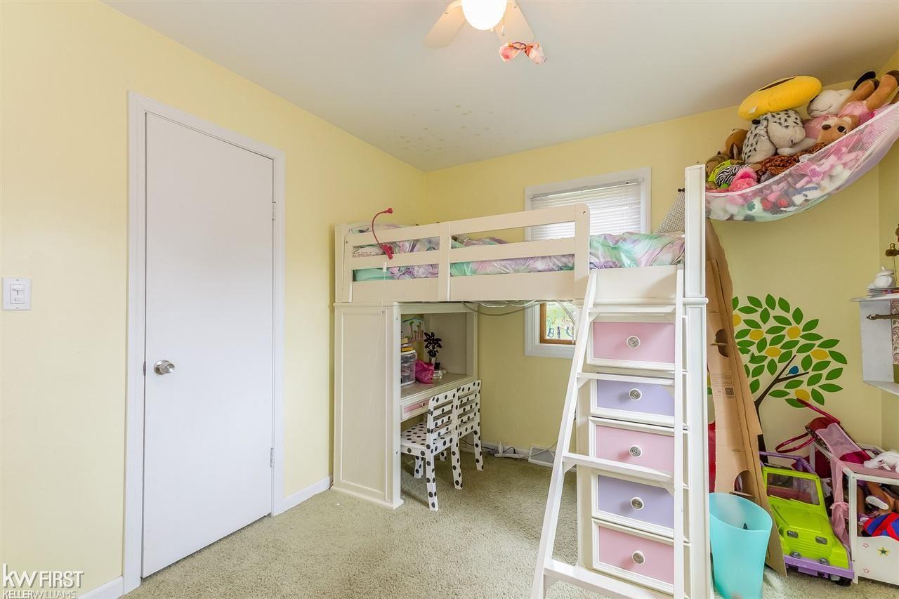 9451 Hogan Road Fenton, MI 48430 - Photo 12 of 23