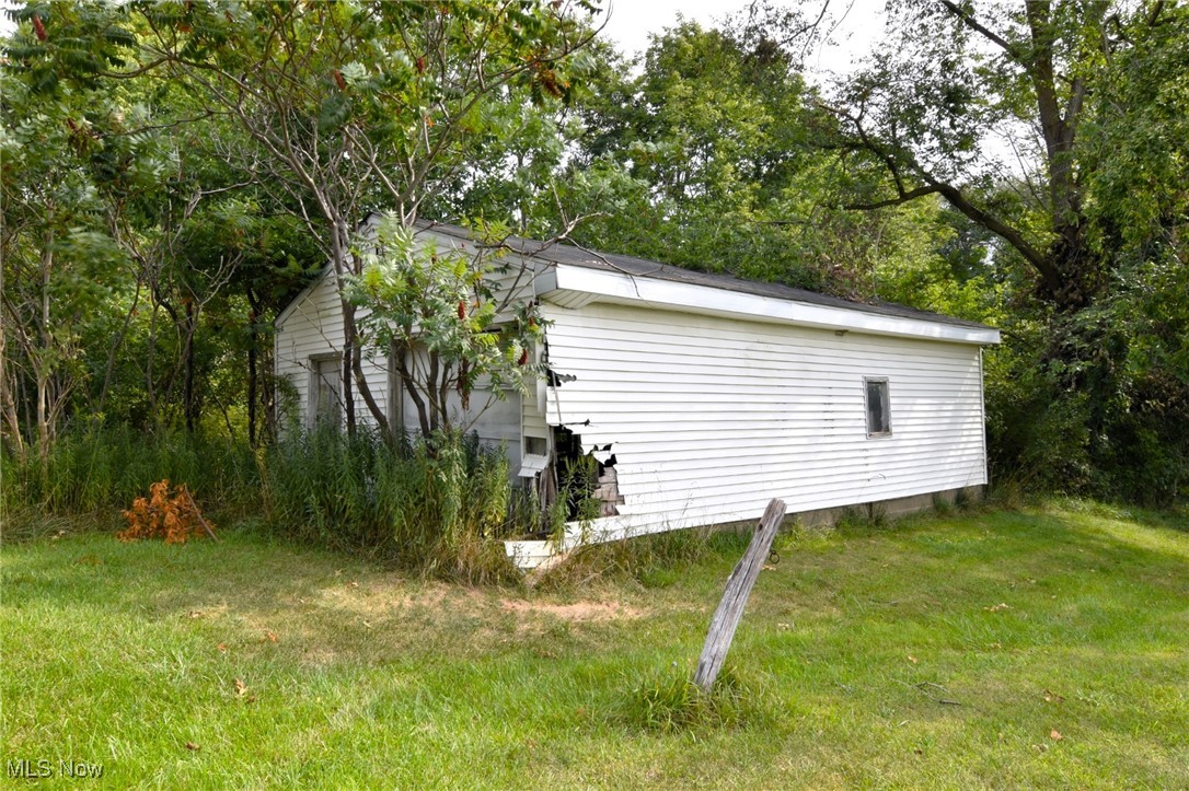 Ravenna Road Newbury, OH 44065 - Photo 4 of 5 Outbuilding across street