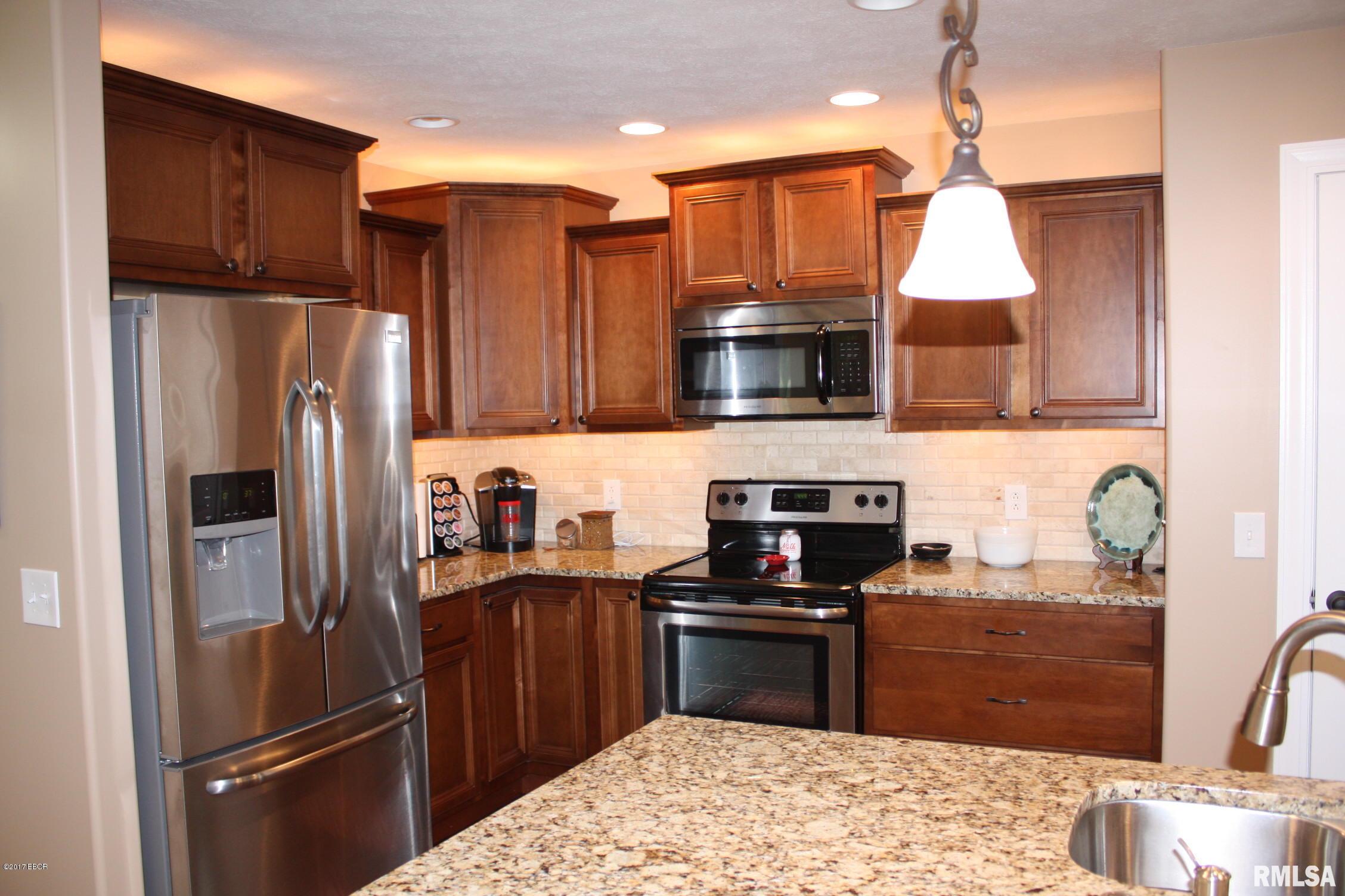 15733 Ciara Road Marion, IL 62959 - Photo 11 of 27 Gallery Image 11
