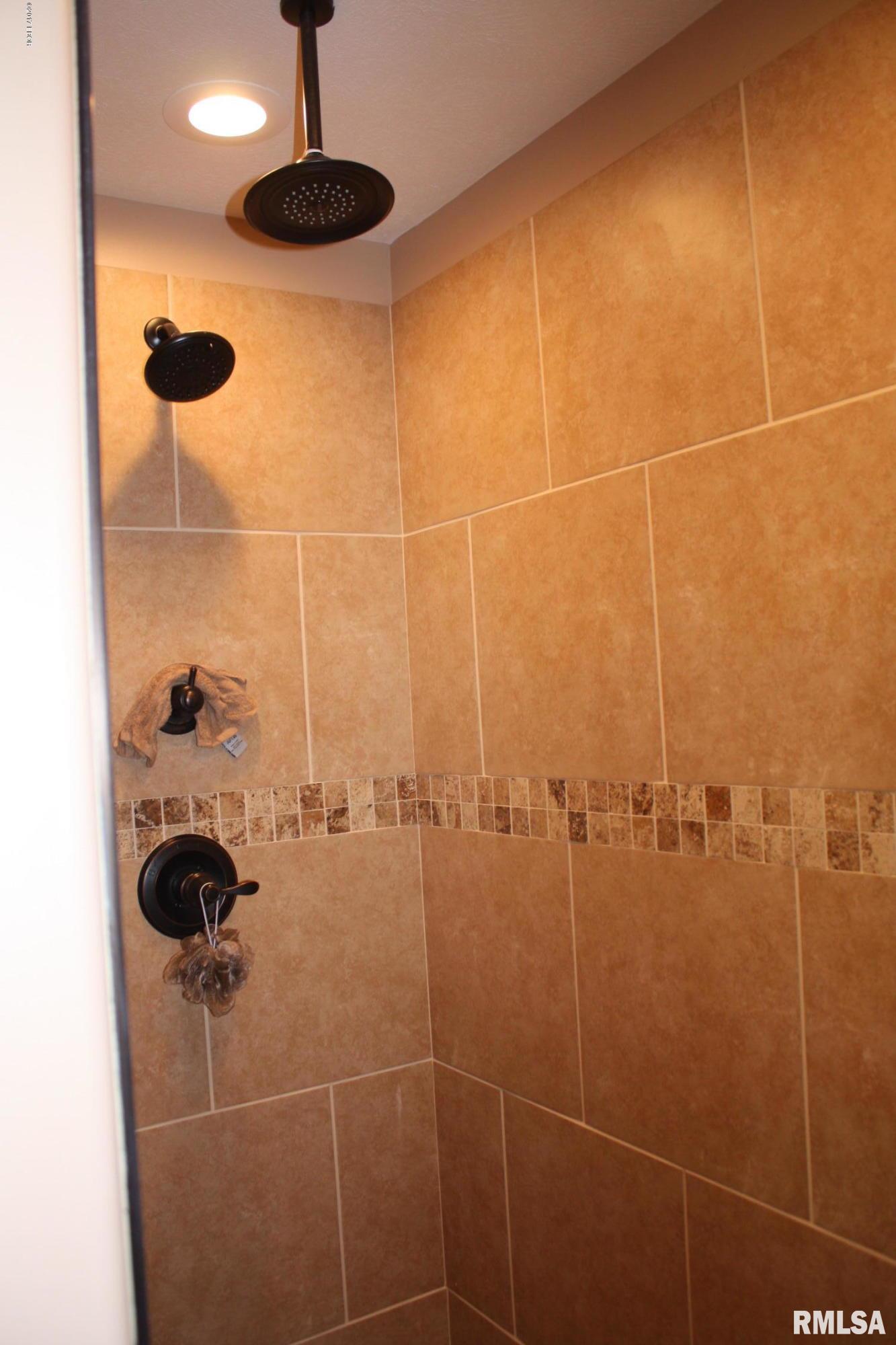 15733 Ciara Road Marion, IL 62959 - Photo 14 of 27 Gallery Image 14