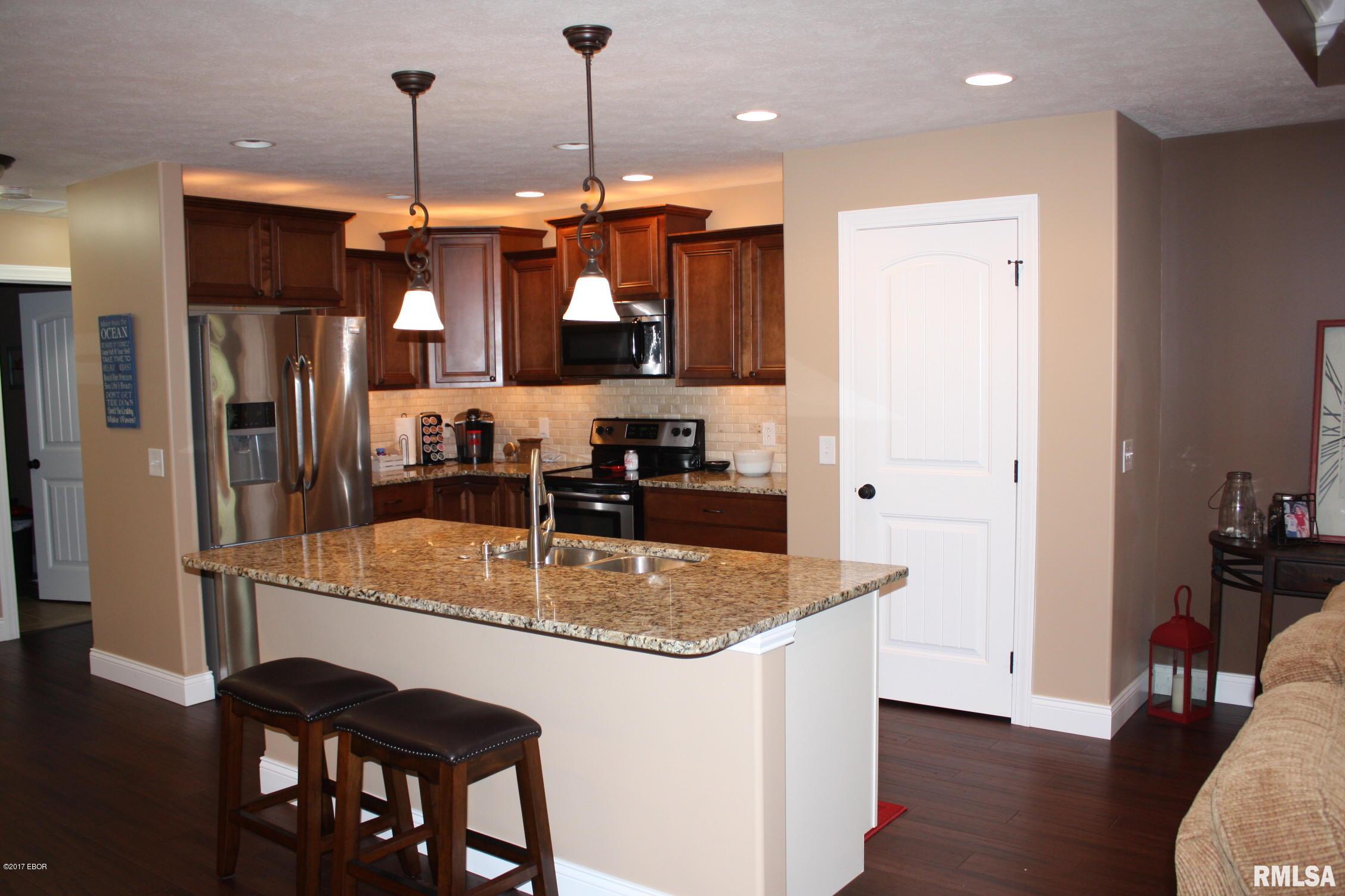 15733 Ciara Road Marion, IL 62959 - Photo 10 of 27 Gallery Image 10