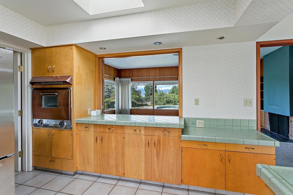 138 South Foothill Road Medford, OR 97504 - Photo 19 of 34 Additional Photo
