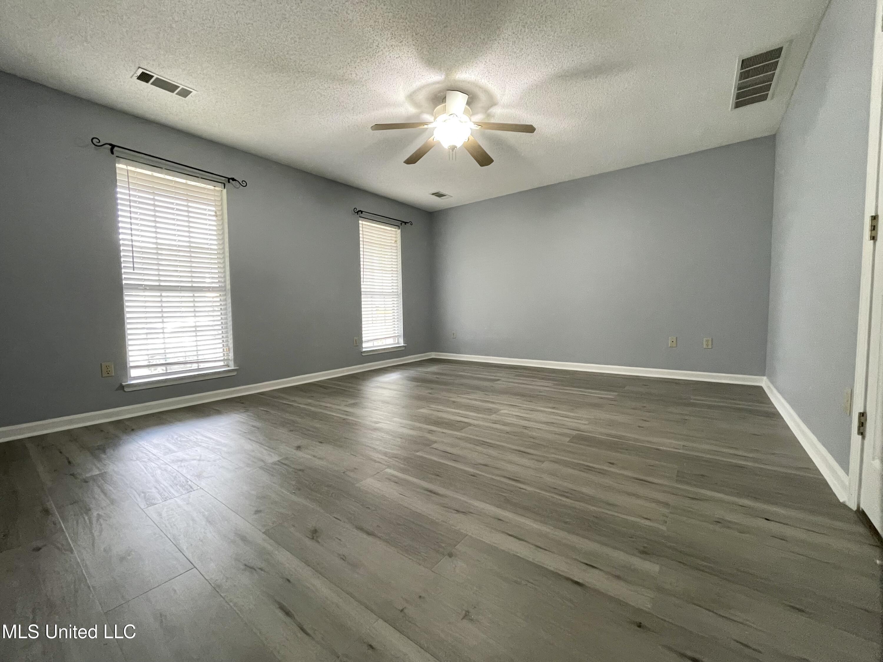 4699 Bell Ridge Cove Olive Branch, MS 38654 - Photo 9 of 28 IMG_1676