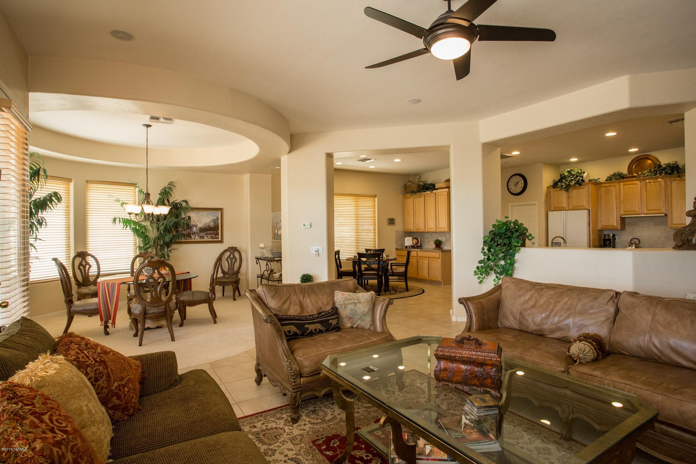 12723 North Morgan Ranch Road Oro Valley, AZ 85755 - Photo 4 of 35
