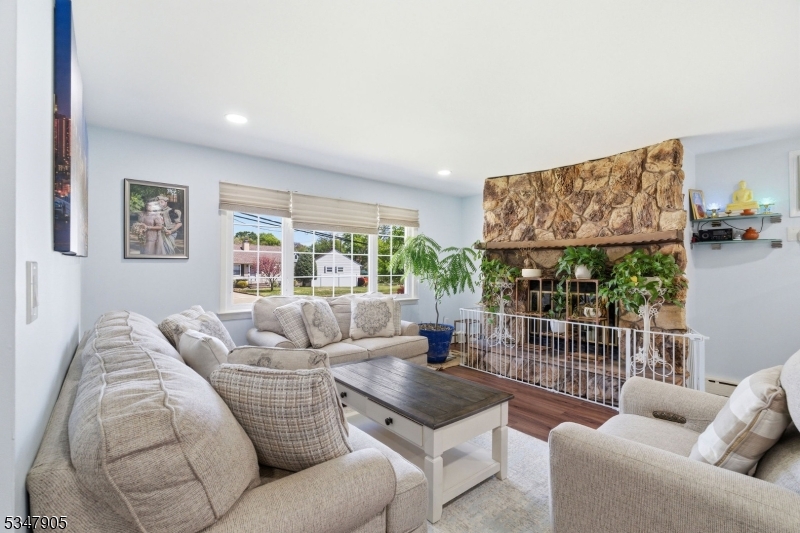 205 New Dover Road Woodbridge, NJ 07067 - Photo 8 of 44