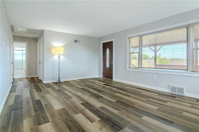 $495,000 | 40503 Highway 2, Garden City, MO 64747