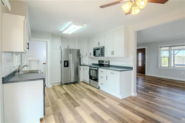 $495,000 | 40503 Highway 2, Garden City, MO 64747