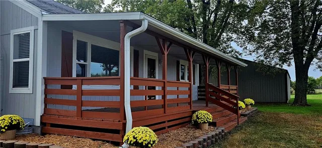 $495,000 | 40503 Highway 2, Garden City, MO 64747