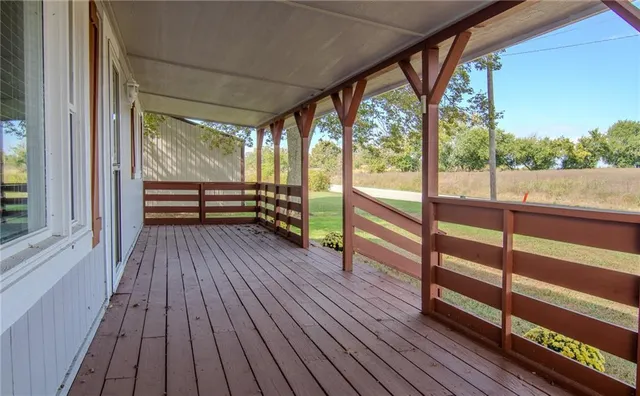 $495,000 | 40503 Highway 2, Garden City, MO 64747