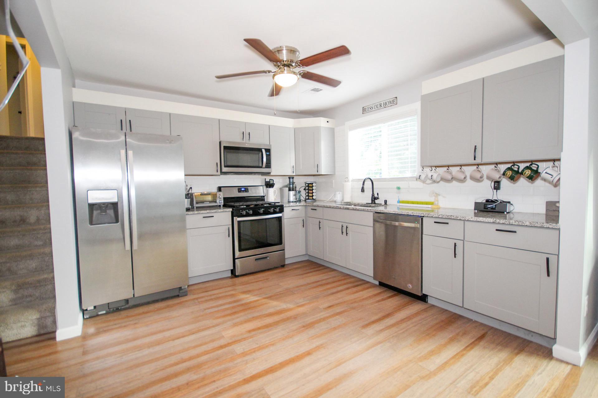 18 Palomar Road Sewell, NJ 08080 - Photo 11 of 44