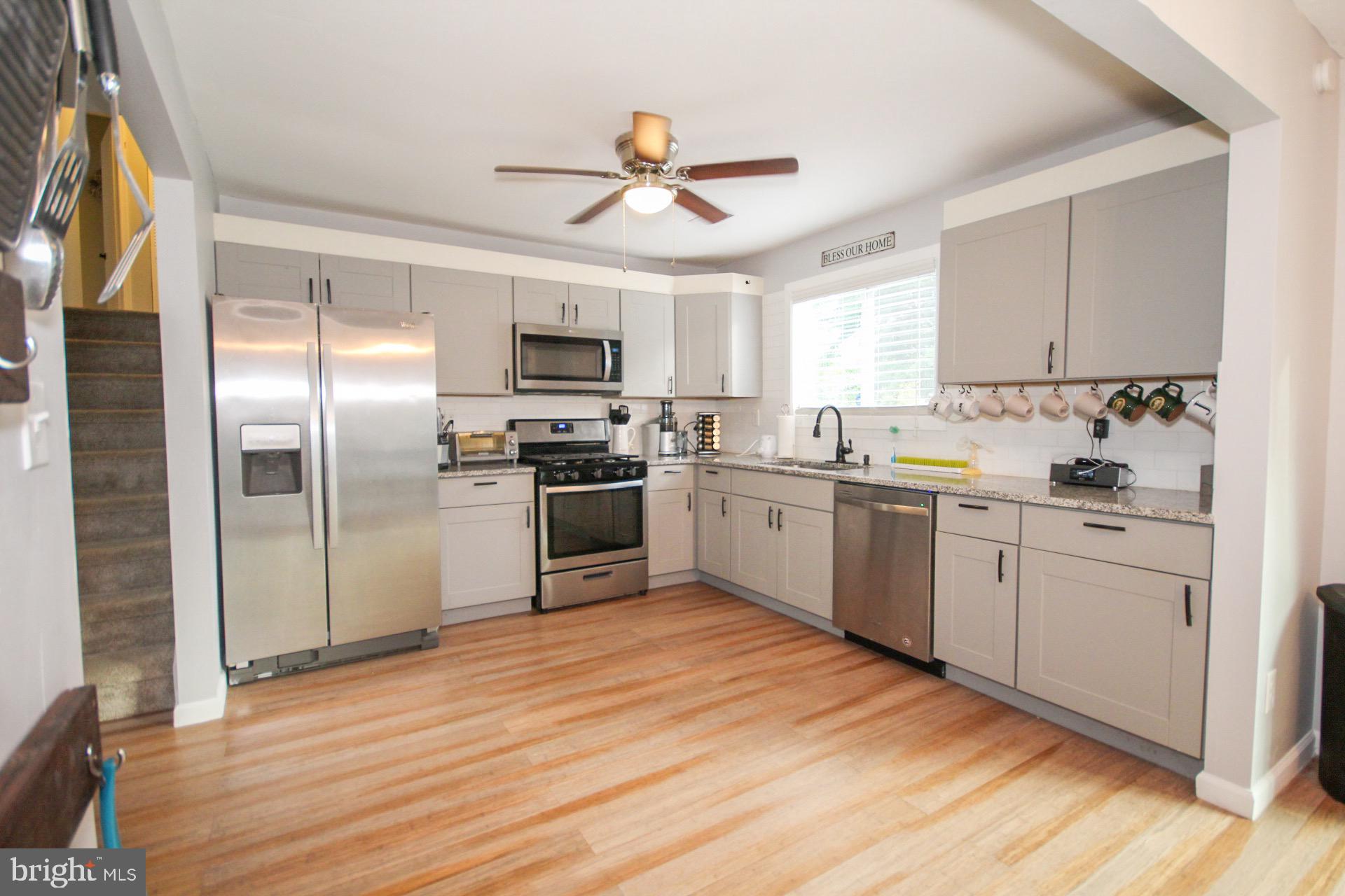 18 Palomar Road Sewell, NJ 08080 - Photo 12 of 44