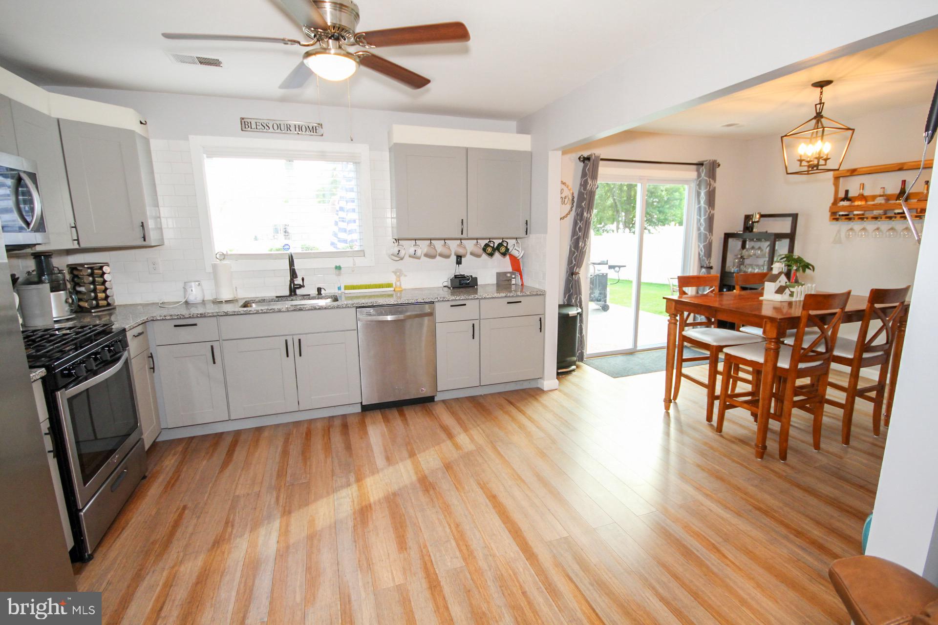 18 Palomar Road Sewell, NJ 08080 - Photo 13 of 44