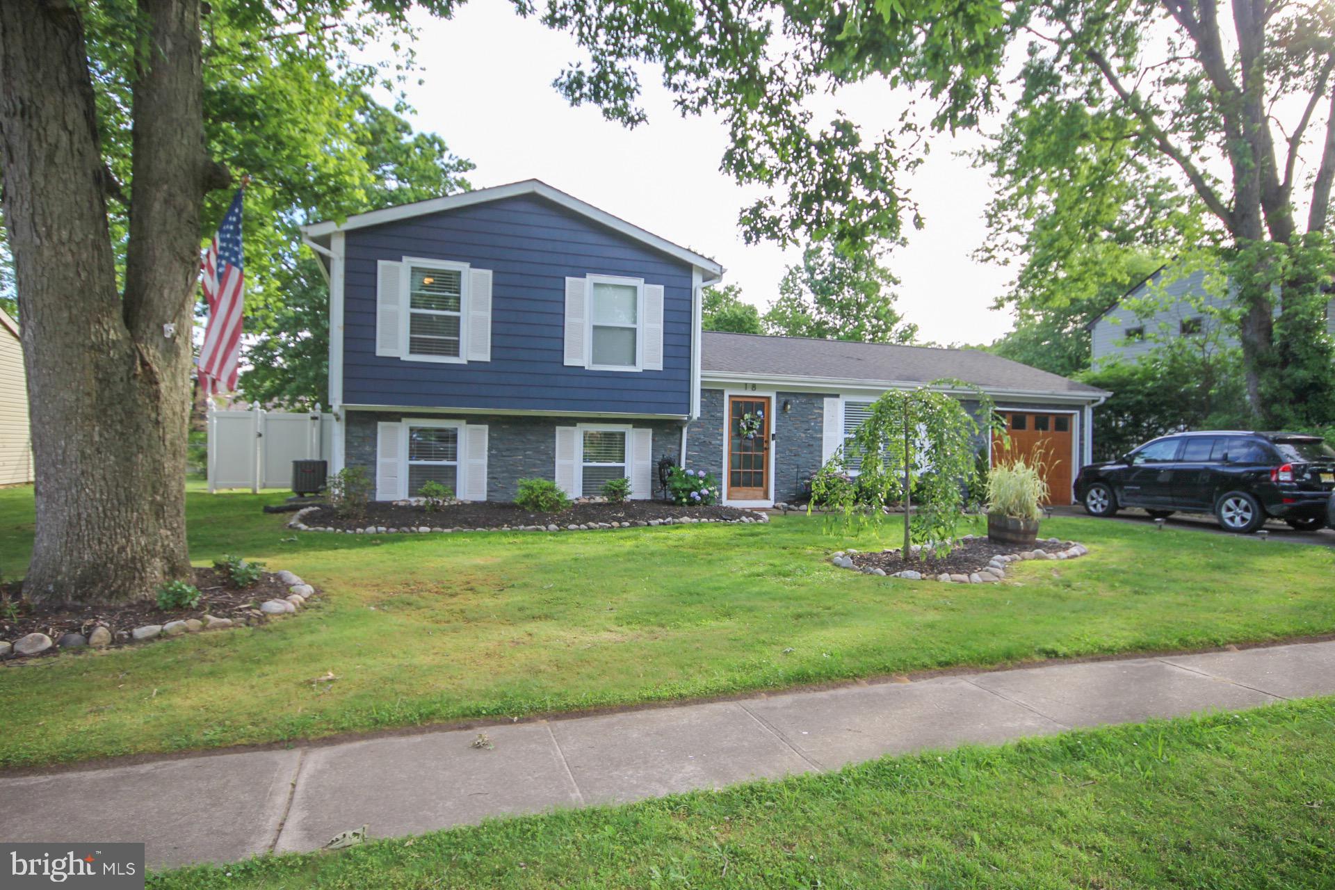 18 Palomar Road Sewell, NJ 08080 - Photo 4 of 44