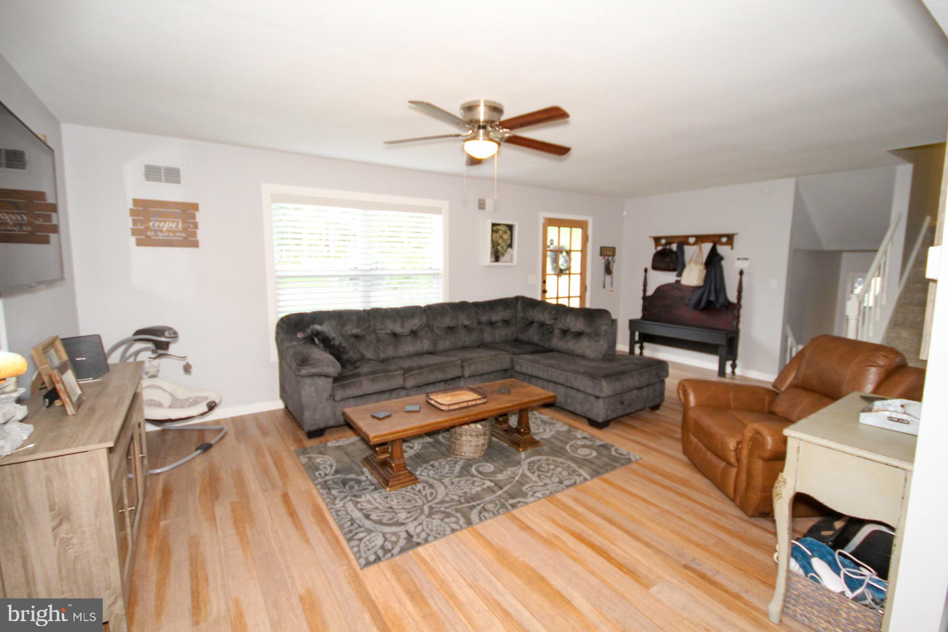 18 Palomar Road Sewell, NJ 08080 - Photo 9 of 44