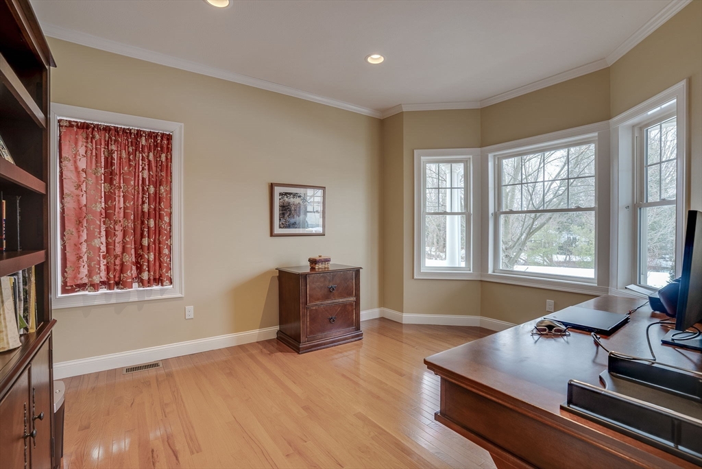 17 Granite Post Road Concord, MA 01742 - Photo 13 of 30