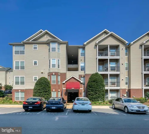 $550,000 | 1600 Spring Gate Dr., Unit 2204, McLean, VA 22102