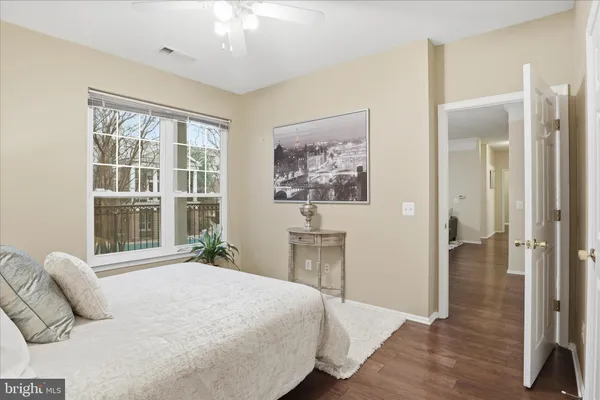$550,000 | 1600 Spring Gate Dr., Unit 2204, McLean, VA 22102