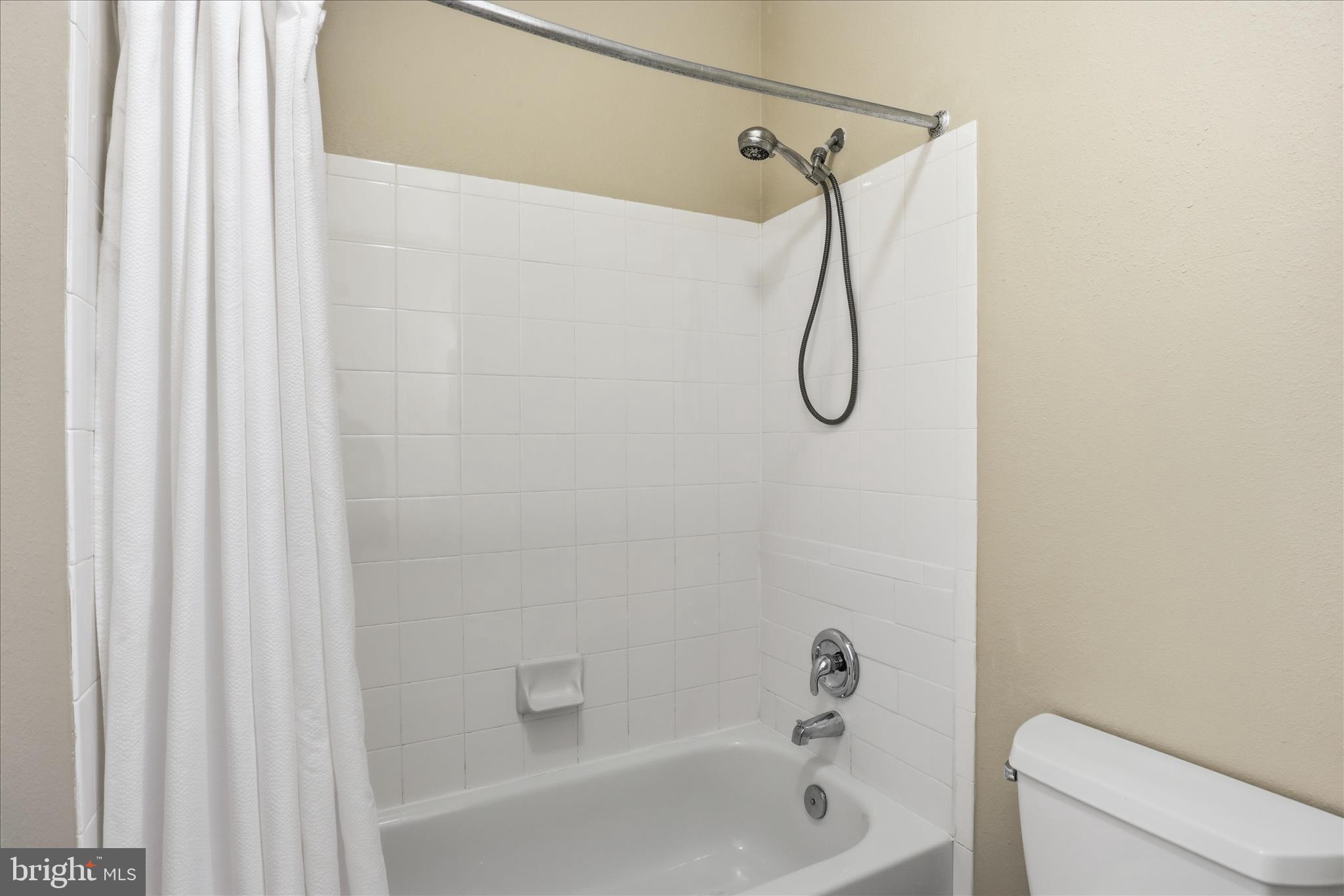 1600 Spring Gate Dr., Unit 2204 McLean, VA 22102 - Photo 34 of 53