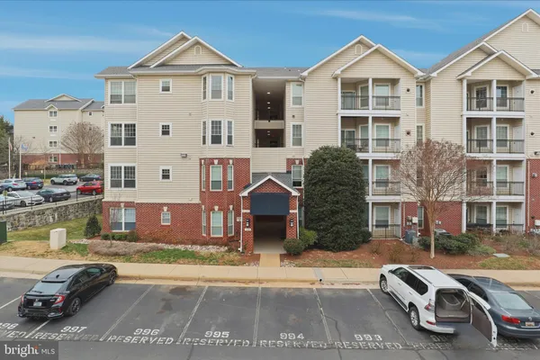 $550,000 | 1600 Spring Gate Dr., Unit 2204, McLean, VA 22102