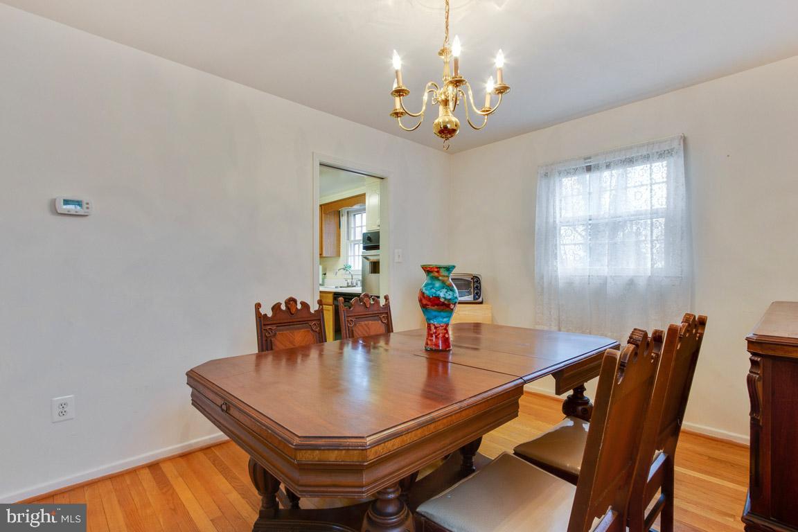 1923 Hull Road Vienna, VA 22182 - Photo 12 of 31 Dining Room