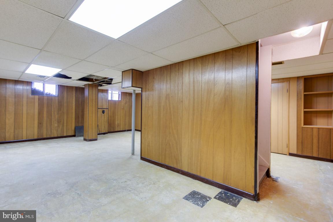 1923 Hull Road Vienna, VA 22182 - Photo 27 of 31 Recreation Room -ready for your ideas