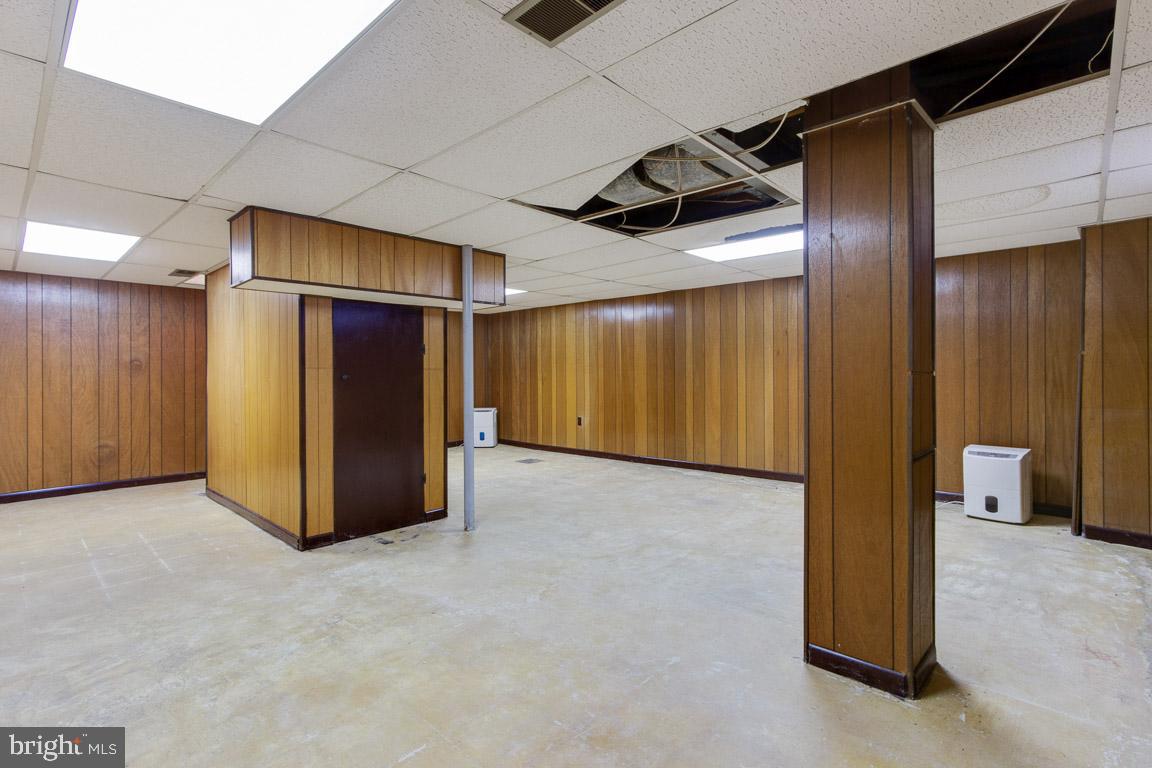 1923 Hull Road Vienna, VA 22182 - Photo 28 of 31 Recreation Room