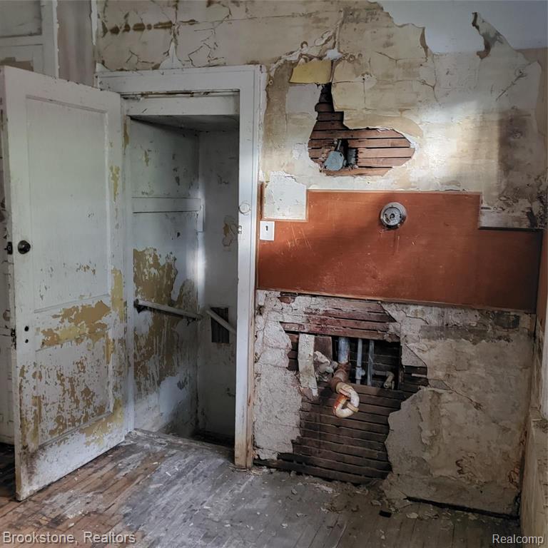 3511 Devonshire Road Detroit, MI 48224 - Photo 28 of 49